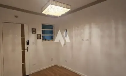 Apartamento reformado com 1 dormitório próximo a praia