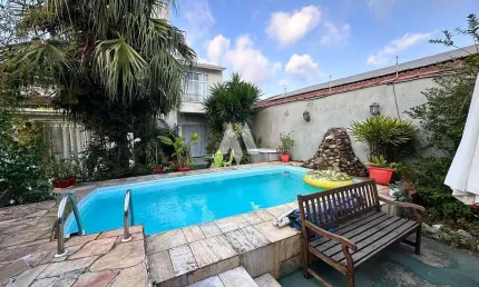 Casa com 3 quartos à venda na Vila Ligya, Guarujá 