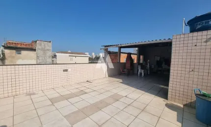 Sobrado geminado com 2 dormitórios à venda no bairro do Estuário em Santos