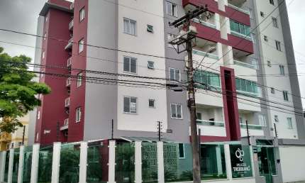 Apartamento com 3 dormitórios, bairro Costa e Silva, Joinville-SC