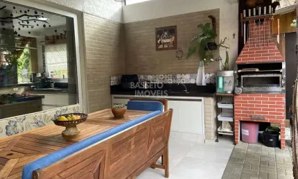 Casa com 2 quartos à venda na Rua Durval Pires da Cunha, 39, Sambaqui, Florianópolis por R$ 1.900.000