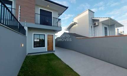 Casa com 3 quartos à venda na Rua Doutor Jayme Antunes Maciel, 46, Forquilhas, São José por R$ 749.500
