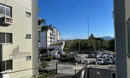 Apartamento com 2 quartos à venda na Rua João Meirelles, 300, Abraão, Florianópolis por R$ 445.000