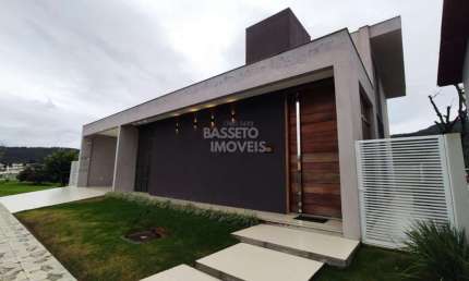 Casa em condomínio fechado com 4 quartos à venda na Estrada Cristóvão Machado de Campos, 2270, Vargem Grande, Florianópolis por R$ 2.475.000