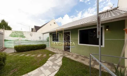 Casa com 3 quartos à venda na Rua Massaranduba, 2, Pinheirinho, Curitiba, 240 m2 por R$ 1.000.000