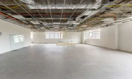 Sala comercial para alugar na Avenida Cândido de Abreu, 70, Centro Cívico, Curitiba, 233 m2 por R$ 16.700