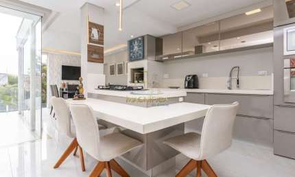 Casa com 3 quartos à venda na Rua Governador Jorge Lacerda, 535, Guabirotuba, Curitiba por R$ 1.390.000