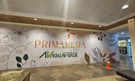 Sala comercial para alugar na Avenida República Argentina, 8796, Água Verde, Curitiba, 69 m2 por R$ 16.500