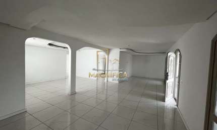 Casa comercial para alugar na Avenida Cândido Hartmann, 2663, Mercês, Curitiba por R$ 9.000