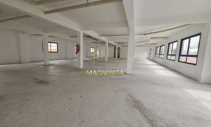 Sala comercial para alugar na Rua Tibagi, 48, Tarumã, Curitiba, 276 m2 por R$ 6.480