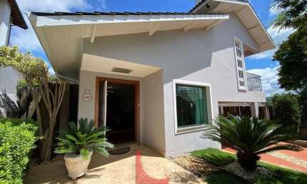 Casa em condomínio fechado com 4 quartos à venda no Condomínio Residencial Santa Helena, Bragança Paulista 