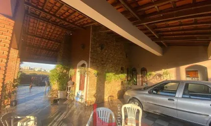 Casa com 3 quartos à venda no Residencial Hípica Jaguari, Bragança Paulista 