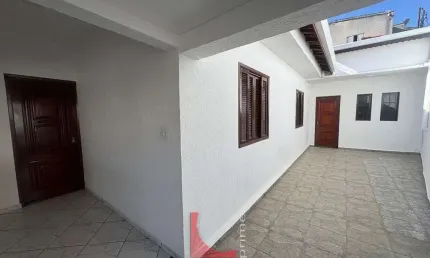 Casa com 3 quartos para alugar na Vila Aparecida, Bragança Paulista 