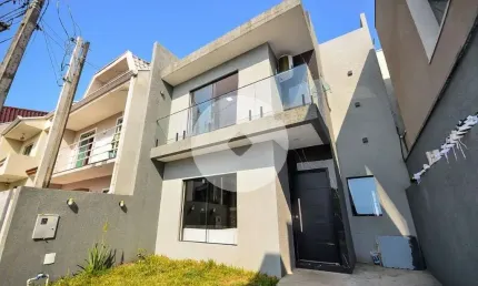 Sobrado com 3 Quartos à venda, 121 m  - Campo Comprido - Curitiba PR