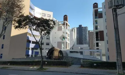 Apartamento com 3 quartos s 01 suíte para alugar, 123 m  por R  3.950 mês - Bigorrilho - Curitiba PR