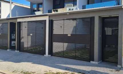 Casa geminada
 com 3 quartos, 150m², à venda em Ipatinga, Veneza