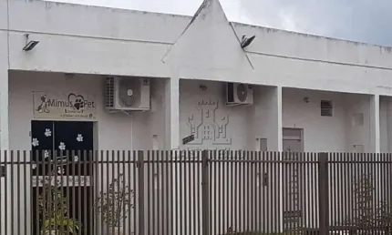 Casa Comercial à venda, 140 m² por R$ 490.000 - Conjunto Habitacional Maria Cecília Serrano de Oliveira - Londrina/PR