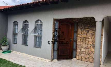 Sobrado à venda, 290 m² por R$ 960.000 - Jardim Tarumã - Londrina/PR