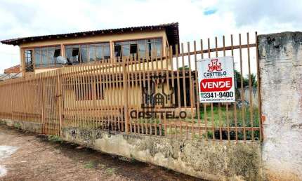 Sobrado à venda, 311 m² por R$ 435.000 - Califórnia - Londrina/PR