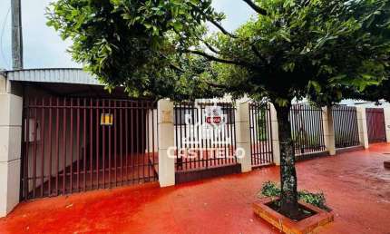 Casa com 2 dormitórios à venda, 120 m² por R$ 350.000,00 - Centro - Primeiro de Maio/PR