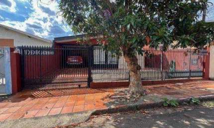 Casa à venda por R$ 698.000 - Vila Fujita - Londrina/PR