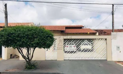 Casa com 3 dormitórios à venda, 193 m² por R$ 850.000,00 - Jardim Alvorada - Londrina/PR