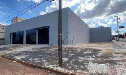 Barracão, 450 m² - venda por R$ 2.500.000,00 ou aluguel por R$ 8.500,00/mês - Centro - Londrina/PR