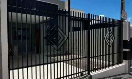 Casa com 2 dormitórios à venda, 82 m² por R$ 350.000,00 - Conjunto Habitacional José Garcia Molina - Londrina/PR