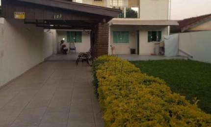 Sobrado com 3 dormitórios à venda, 150 m² por R$ 590.000,00 - Ouro Branco - Londrina/PR