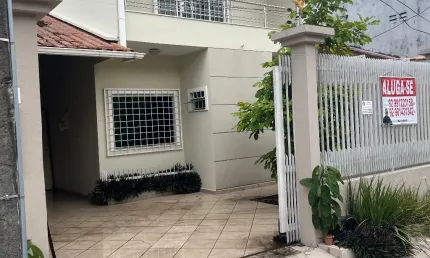 Casa com 3 quartos para alugar na Rua Baia de Marajó, Gilberto Mestrinho, Manaus