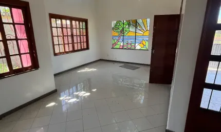 Casa com 3 quartos para alugar na Rua  Adauto Uchôa, 7  Shangrila, 7, Parque 10 de Novembro, Manaus