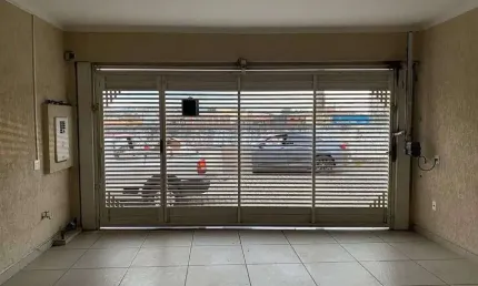 Sobrado com 5 dormitórios à venda, 240 m² por R$ 800.000 - Vila Carioca