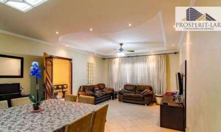 Sobrado com 3 dormitórios à venda, 220 m² por R$ 790.000 - Vila Moreira