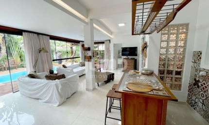 Casa com 3 dormitórios (3 suítes)  à venda, 242m² - Jurerê Internacional - Florianópolis/SC