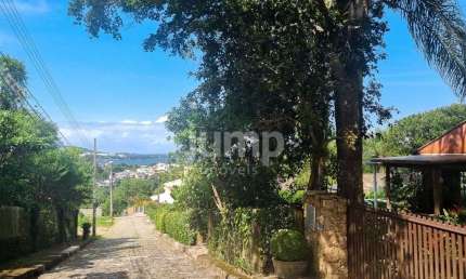 Condomínio Residencial Janine - Terreno à Venda, 1017 m² em Condomínio Fechado no Canto da Lagoa - Lagoa da Conceição - Florianópolis/SC
