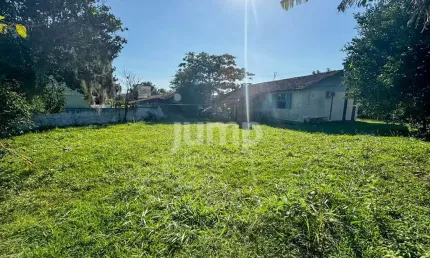 Terreno à venda no bairro Cachoeira do Bom Jesus - Florianópolis/SC