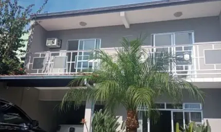 Casa com 4 quartos à venda no centro, são josé dos pinhais  por r$ 990.000