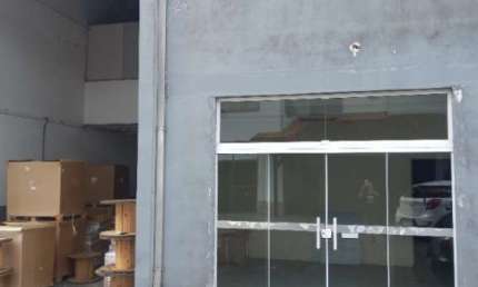 Barracão / Galpão / Depósito com 10 salas para alugar no Floresta, Joinville , 600 m2 por R$ 15.000