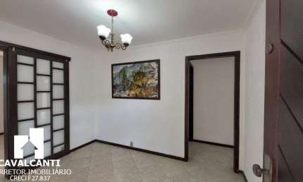 Casa com 4 quartos à venda no Bucarein, Joinville , 192 m2 por R$ 380.000