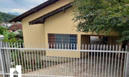 Casa com 4 quartos à venda no Floresta, Joinville  por R$ 480.000