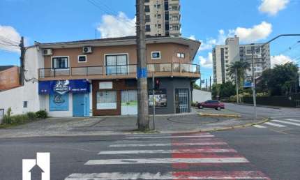 Prédio à venda no Anita Garibaldi, Joinville  por R$ 2.300.000