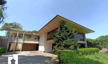 Casa de luxo à venda  em Aristocrata, São José dos Pinhais: 4 quartos, 2 suítes, 6 salas, 4 banheiros, 5 vagas, 540m².