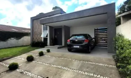Casa com 3 quartos à venda na Aviação, São José dos Pinhais  por R$ 1.250.000