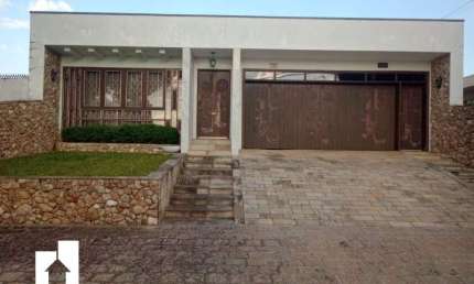 Casa com 4 quartos à venda em São Pedro, São José dos Pinhais , 456 m2 por R$ 1.595.000