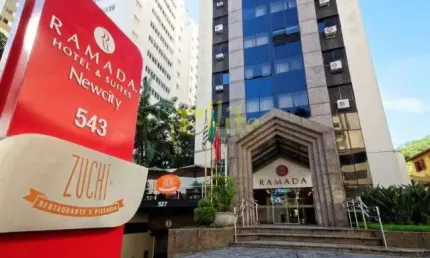 Flat para locação no Itaim, totalmente mobiliado com serviços, próximo da Av Brigadeiro Faria Lima!