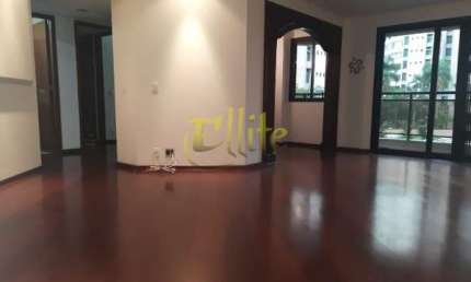 Apartamento semi mobiliado de 03 dormitórios na região de Moema em São Paulo!