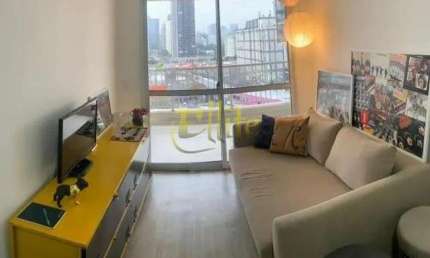 Apartamento mobiliado de alto padrão para locação e venda na região de Pinheiros. Excelente localização, próximo à Marginal Pinheiros!