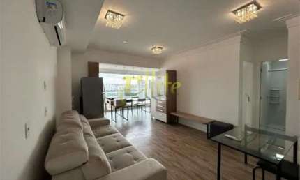 Apartamento mobiliado para locação e venda no Brooklin, São Paulo.