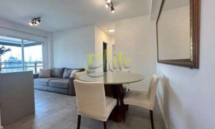 Apartamento mobiliado com 02 dormitórios para locação no bairro Chácara Santo Antônio (Zona Sul) em São Paulo!