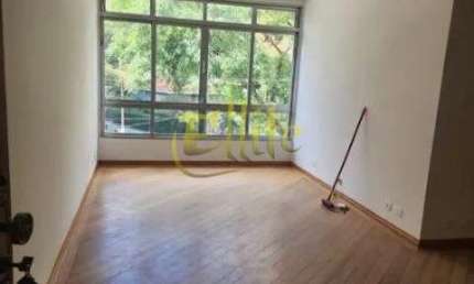 Apartamento sem mobília com 02 dormitórios para locação na região da Vila Nova Conceição em São Paulo!